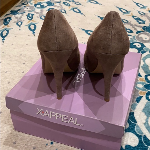 Suede Heels - Picture 3 of 4